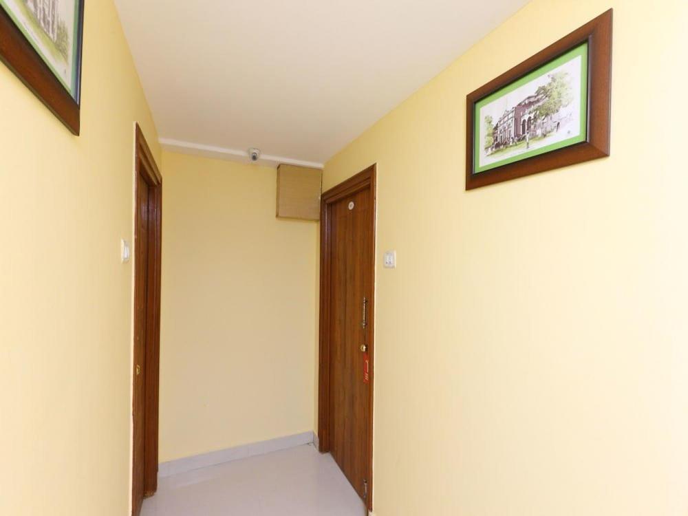 Sai Golden Rooms تيروباتي المظهر الخارجي الصورة